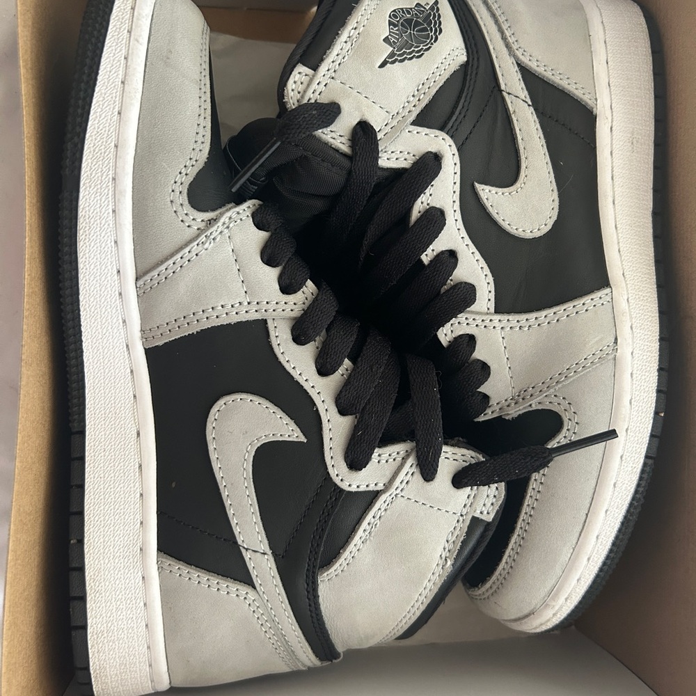 Jordan 1 shadow